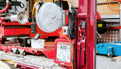 自動空気充填機